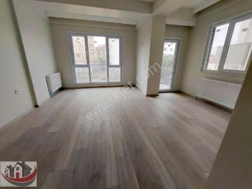 Güneyden Metroya 5 Dakika Yürüme 2+1.85m2 Sıfır Ara Kat Daire