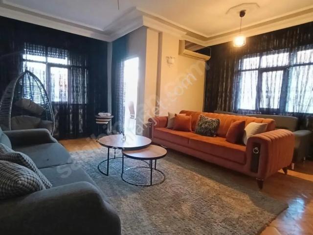 Güneyden Metroya 5 Dakika Yürüme 2+1.90m2 Satılık Daire