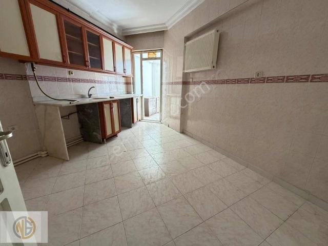 Güneykent Defa Hastanesi Civarı 2+1 Arakat Çift Balkon
