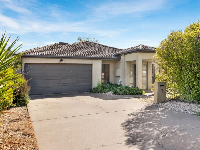 Gungahlin, 7 Ayrton Street