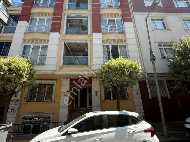 Güngören Akıncılar Mahallesinde Kapalı Otoparklı 3+1 Satılık Da