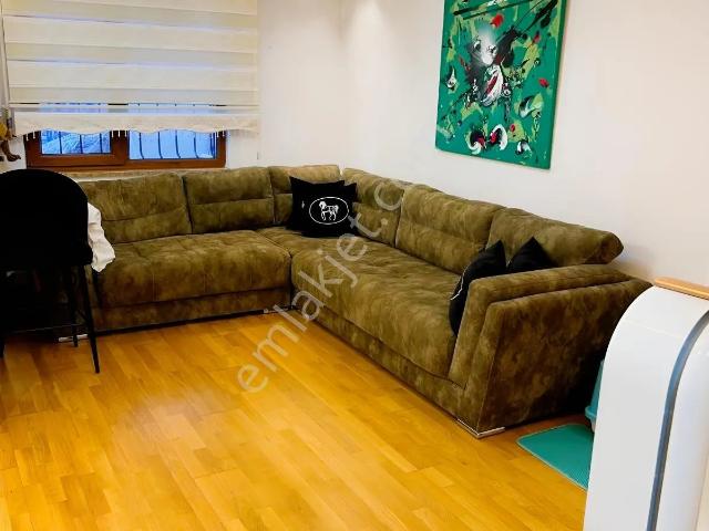Güngören Güven Mah 2+1 70m2 11 Yıllık Kiralık Bahçe Kat