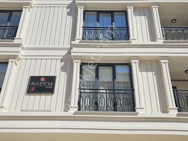 Güngören Güven Mahallesinde Yeni Bina Da 2 + 1 Kiralık Daire