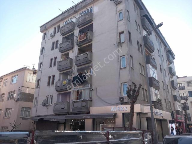 Güngören Merkez Mah. Asansörlü 3+1 130m2 Satılık Daire