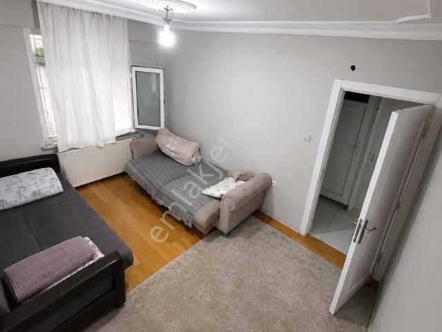 Güngören Merkez Mah 2+1 90m2 Bahçe Katı 2000bin Yapımı Satılık