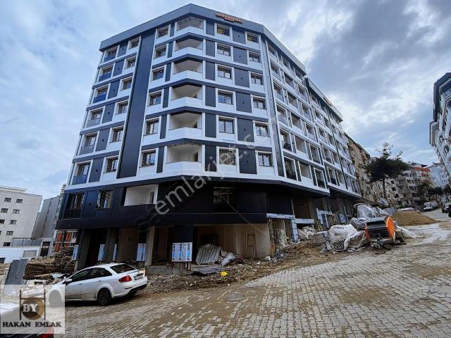 Güngören'de Satılık Sıfır 4+1 Dubleks Daire, 140m² Net