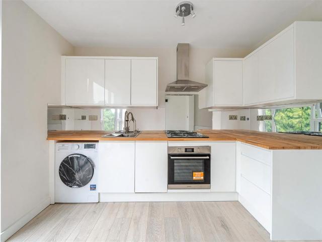 Gunnersbury Avenue, London W5, 2 bed flat to rent, £2,400 pcm | PrimeLocation