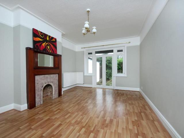 Gunnersbury Avenue, W5 4 bed semi detached house to rent £3,900 pcm £900 pw