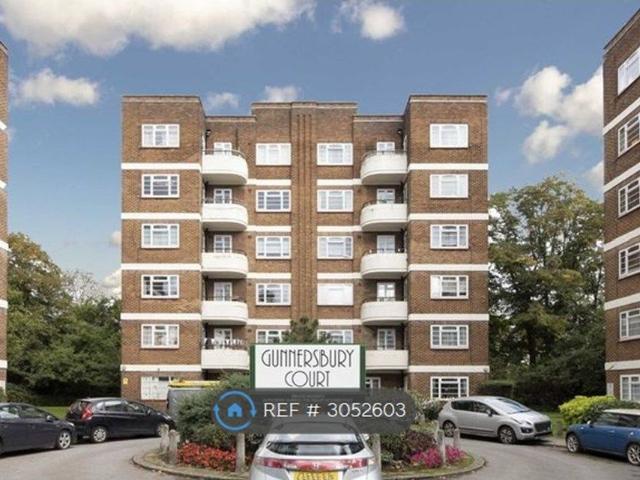 Gunnersbury Court, London W3, 2 bed flat to rent, £2,000 pcm | PrimeLocation