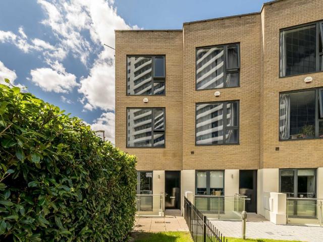 Gunnersbury Mews, Chiswick W4, 5 bed property to rent, £7,250 pcm | PrimeLocation