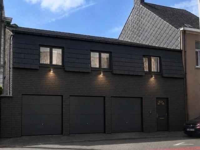 Gunstig gelegen appartement met 2 slaapkamers en grote zold