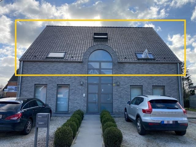 Gunstig gelegen dakappartement met autostaanplaats