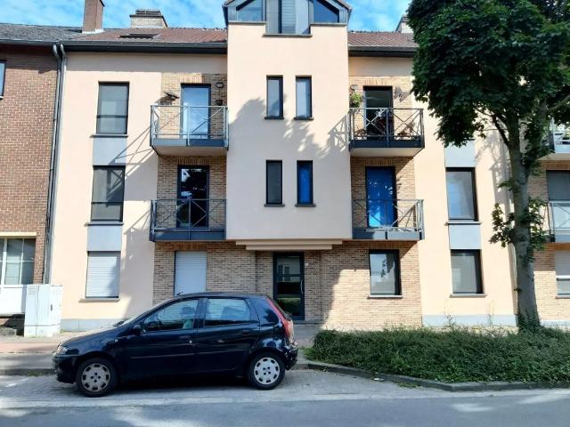 Gunstig gelegen duplex appartement te Genk