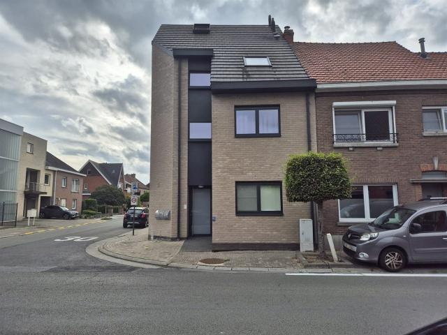 Gunstig gelegen ruim éénslaapkamer appartement met leuk terras