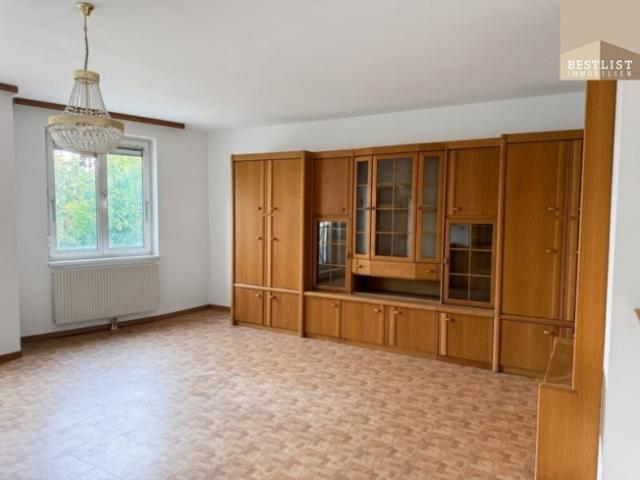 1 Zimmer Wohnung mit Stellplatz