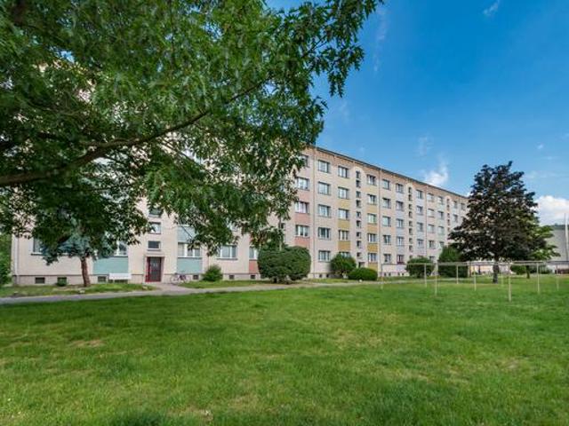 Günstige 4 Zimmer Wohnung mit Balkon in Oschatz West