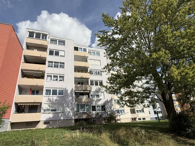 GÜNSTIGE 4 ZIMMER EIGENTUMSWOHNNUNG MIT BALKON UND GARAGE