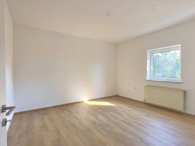 Günstige 4 Zimmer Eigentumswohnung in Wels Sofort einziehen!