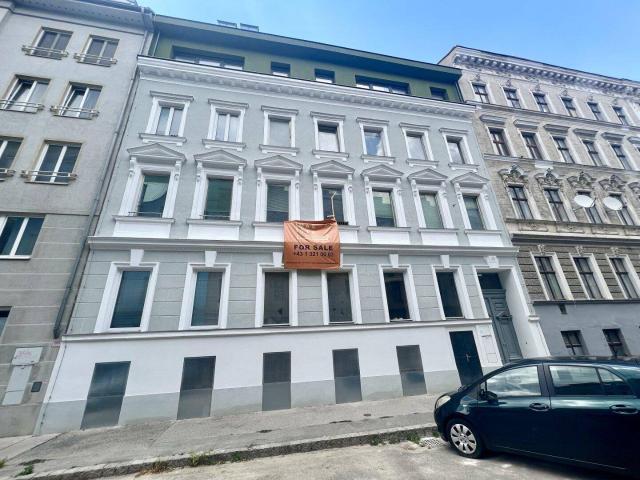 Günstige 1,5 Zimmer Wohnung im 1ten. Liftstock eines generalsanierten Hauses!