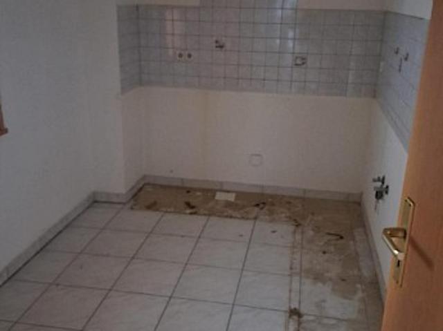 günstige 2 Zimmer Wohnung mit Aufzug im Haus