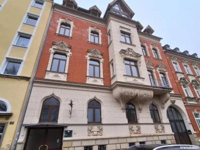 günstige 2 Zimmer Wohnung mit Aufzug im Haus und EBK