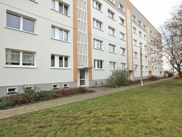 Günstige 3 Raum Wohnung in zentraler Lage!