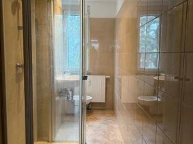 Günstige schöne 3 Zi. Wohnung. Sehr Zentral!