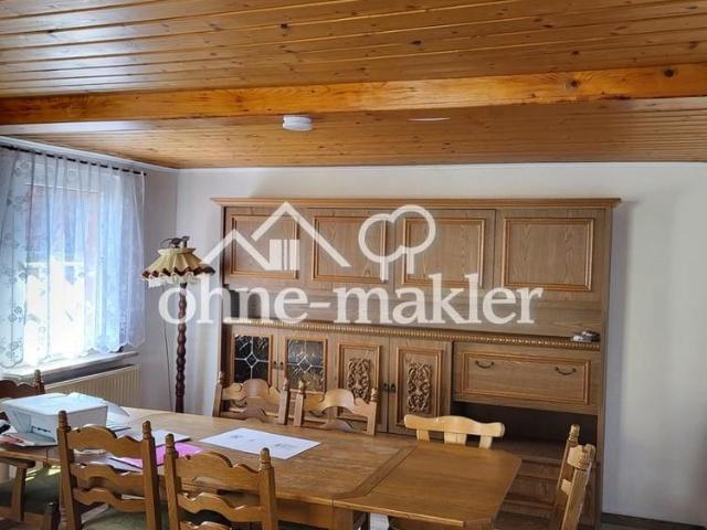 Günstiges, gepflegtes freistehendes Einfamilienhaus mit EBK in Kirchzell Odw