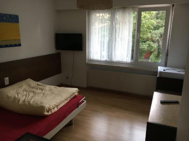 Günstiges, möbliertes, zentral gelegenes Studio