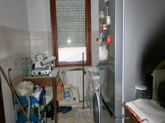 Guazzino vendesi appartamento con ingresso indipendente di m. 135m² Guazzino