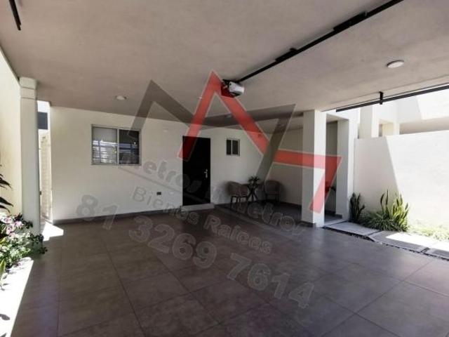 Guadalupe, Casa dos pisos en venta