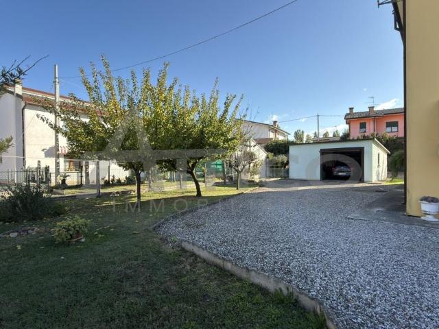 Guarda Veneta RO 6 vani 120mq