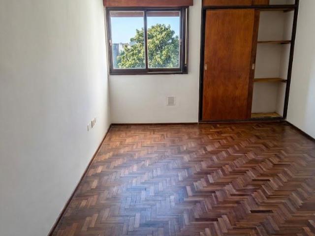 GUEMES: MONTEVIDEO 534 DEPARTAMMENTO DE 1 DOR AMPLIO