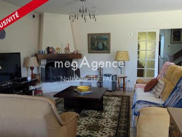 GUERNES 78520 – Élégante propriété familiale de 230 m²