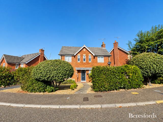 Guernsey Way, CM7 3 bed detached house to rent £1,900 pcm £438 pw
