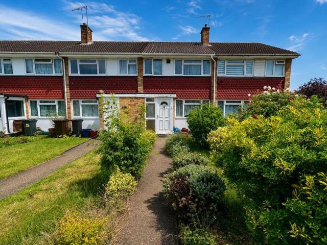 Guernsey Close, Hounslow TW5 3 bed house to rent £1,995 pcm £460 pw
