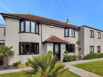 9 bedroom detached house for sale