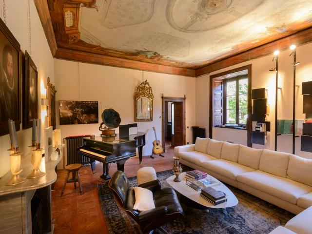 Guidini Castle Magnificent Historic Property in Collina d'Oro