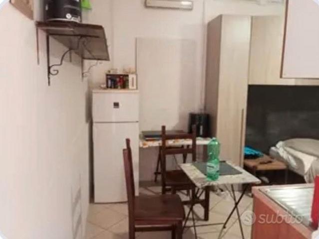 Guidonia monolocale con giardino e posto auto