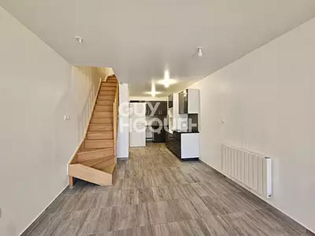 Guignes 77390 Location maison 3 pièces t3 au dernier étage