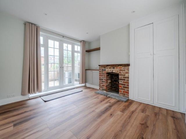 Guildford 3 bedrooms Property for lettings Seymours
