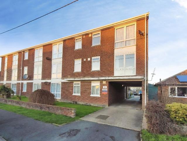 Guildford House, New Romney, Kent TN28, 2 bed flat to rent, £975 pcm | PrimeLocation