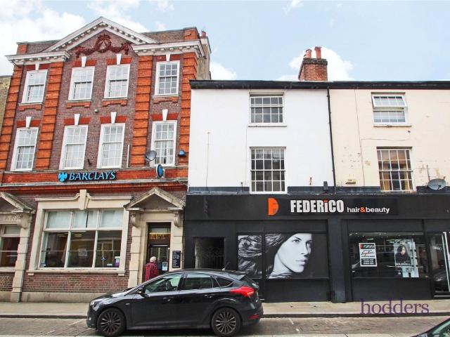 Guildford Street, Chertsey, Surrey KT16, 1 bed flat to rent, £950 pcm | PrimeLocation