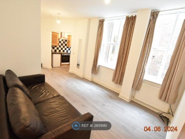 Guildford Street, Luton LU1, 1 bed flat to rent, £925 pcm | PrimeLocation