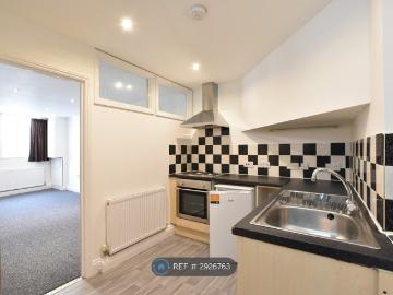 Guildford Street, Luton LU1, Studio to rent, £750 pcm | PrimeLocation