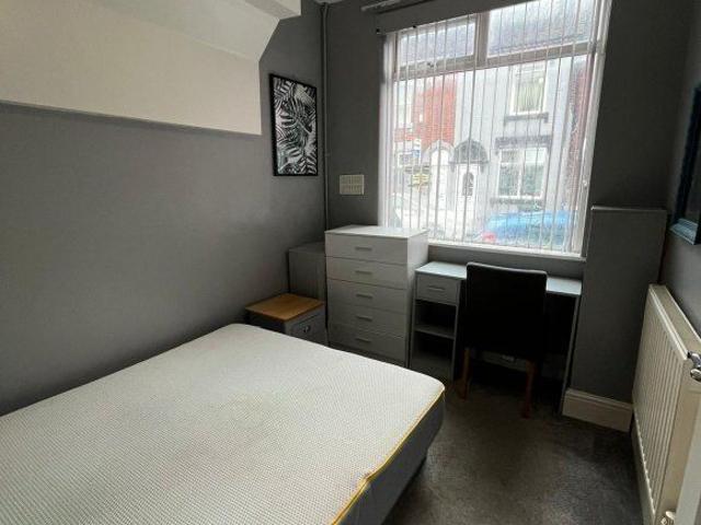 Guildford Street, Stoke On Trent, Stoke On Trent ST4, 4 bed shared accommodation to rent, £455 pppm | PrimeLocation