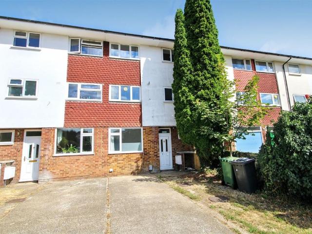 Guildford Park Avenue, Guildford GU2, 4 bed property to rent, £2,800 pcm | PrimeLocation