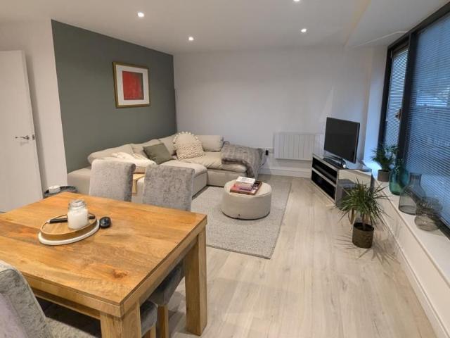 Guildford Road, Woking 1 bedroomProperty for lettings Seymours