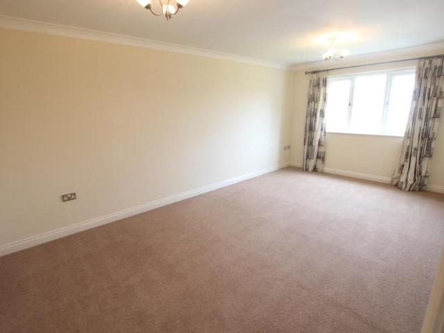 Guildford Road, Woking, Surrey, GU24