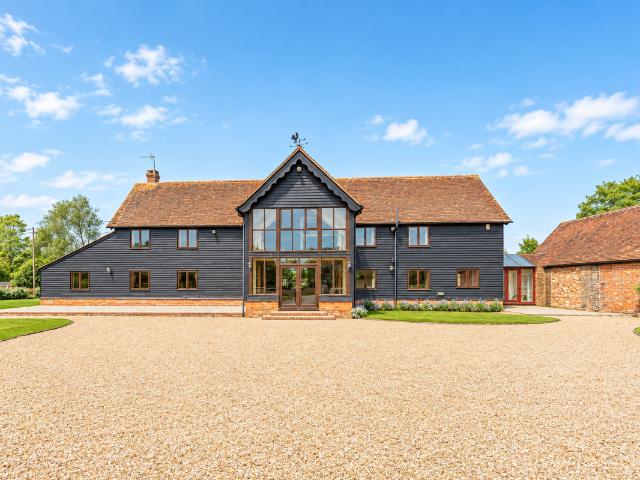 Guildford Road, Cranleigh GU6, 4 bed barn conversion to rent, £4,950 pcm | PrimeLocation